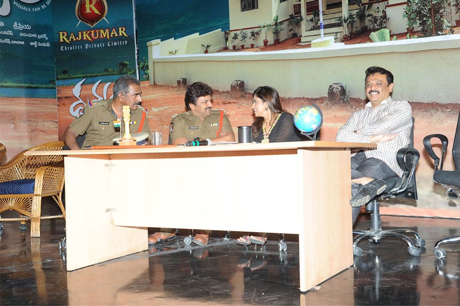 Drushyam-Press-meet